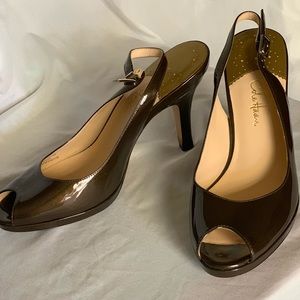 Cole Haan Carma air Nike sling back. Size 8.